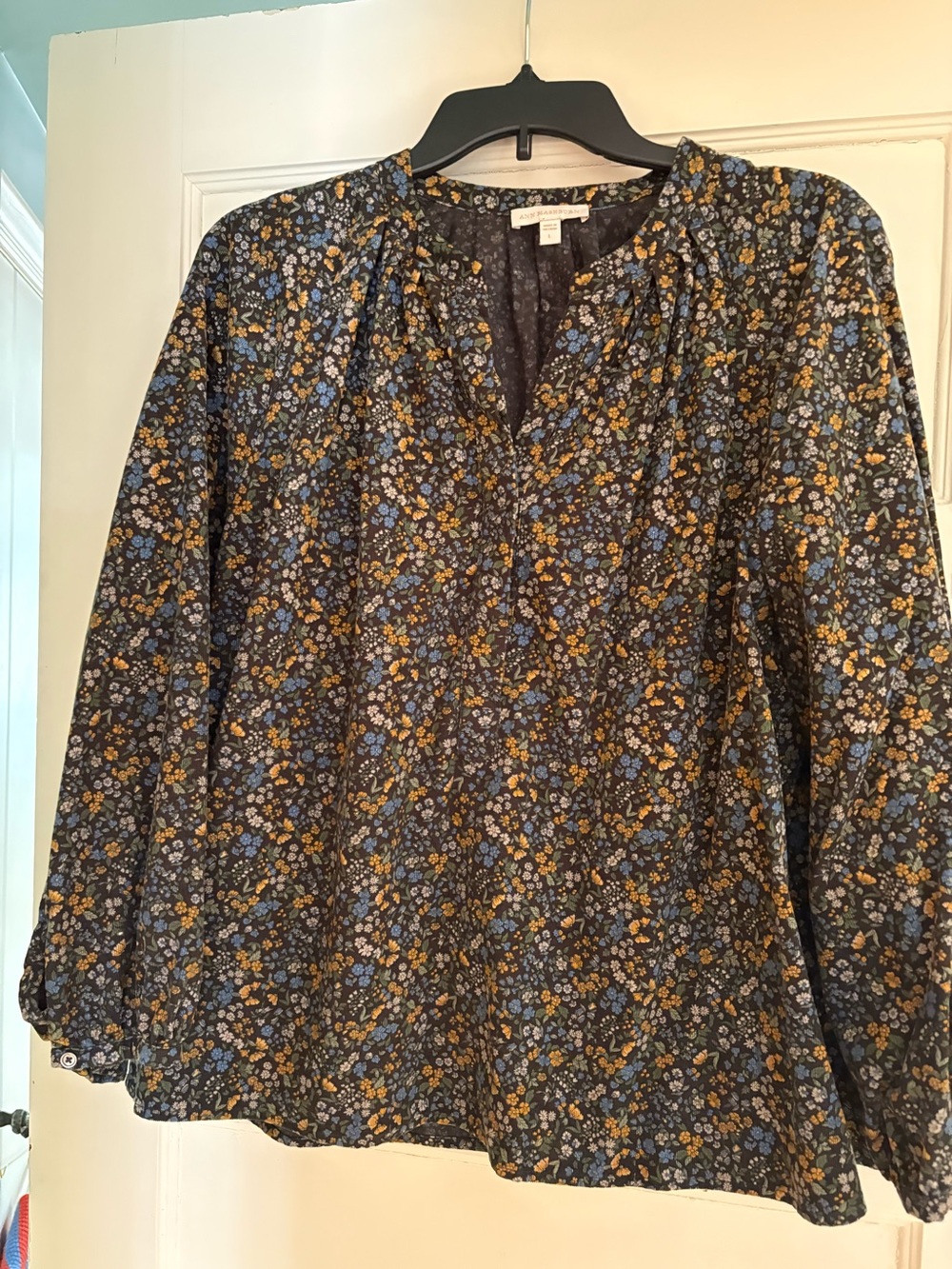 Ann Mashburn black floral corduroy blouse L